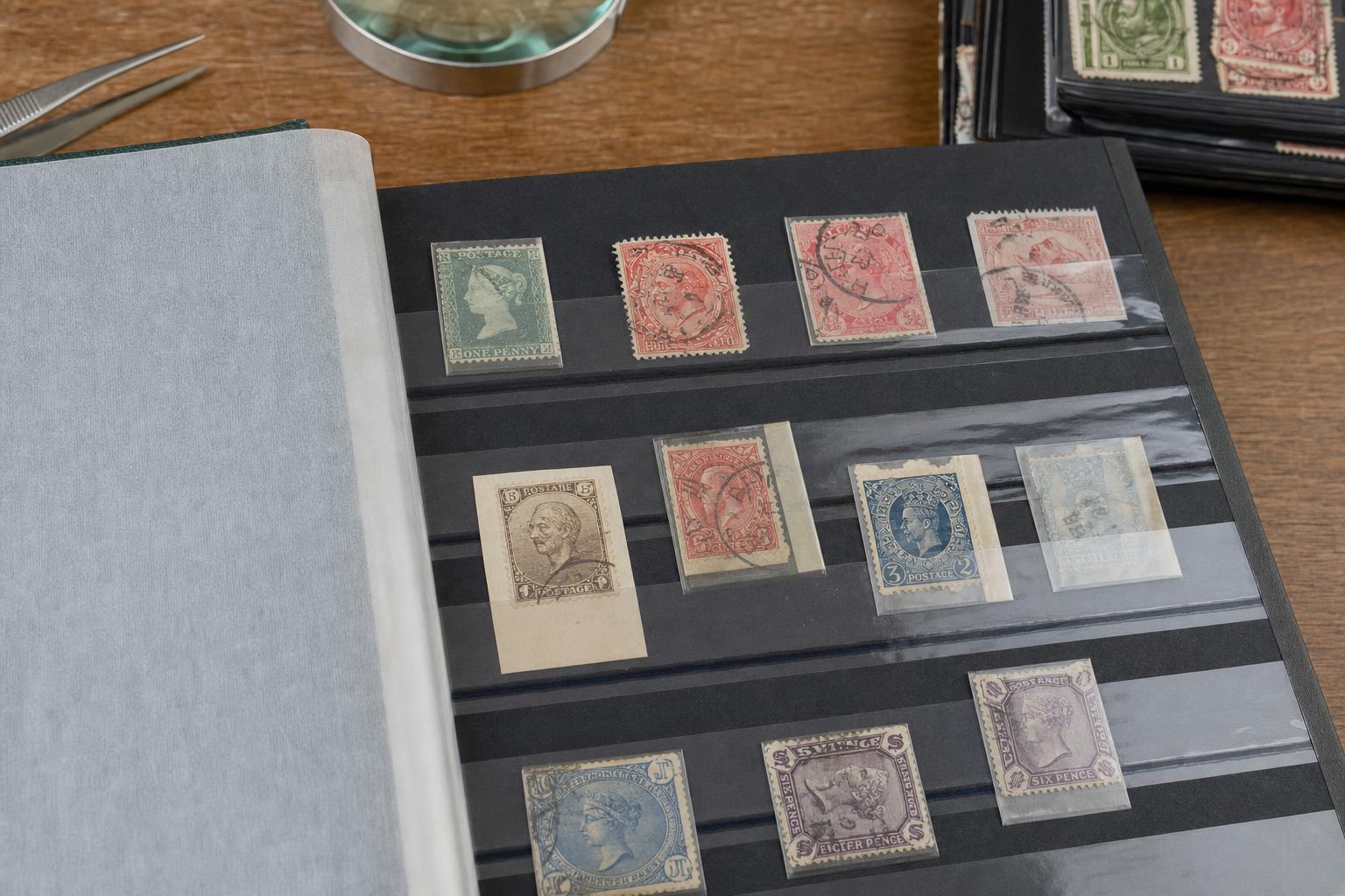 when to use stamp mounts instead of hinges